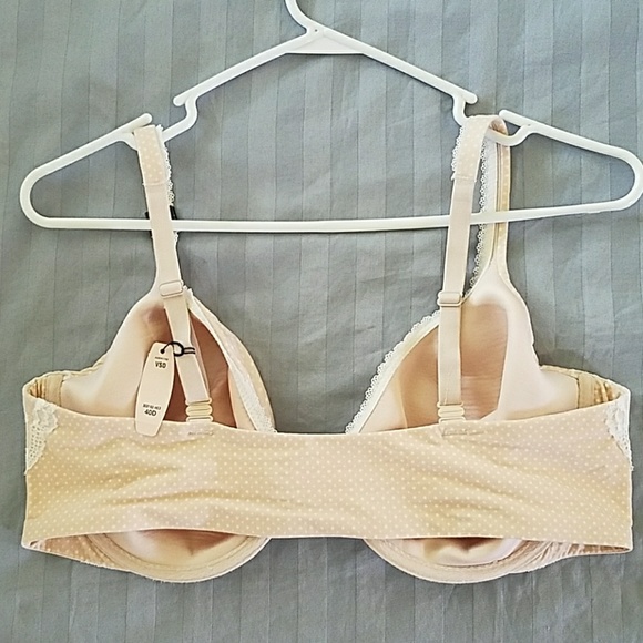 Victoria's Secret bra - Picture 2 of 4